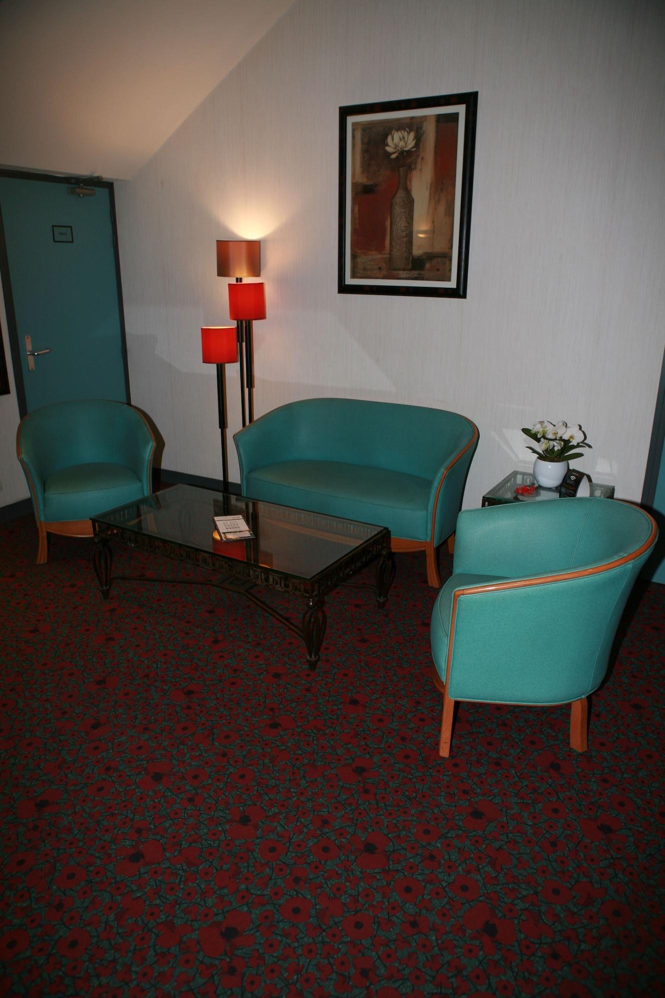 Ibis Châteauroux Buitenkant foto