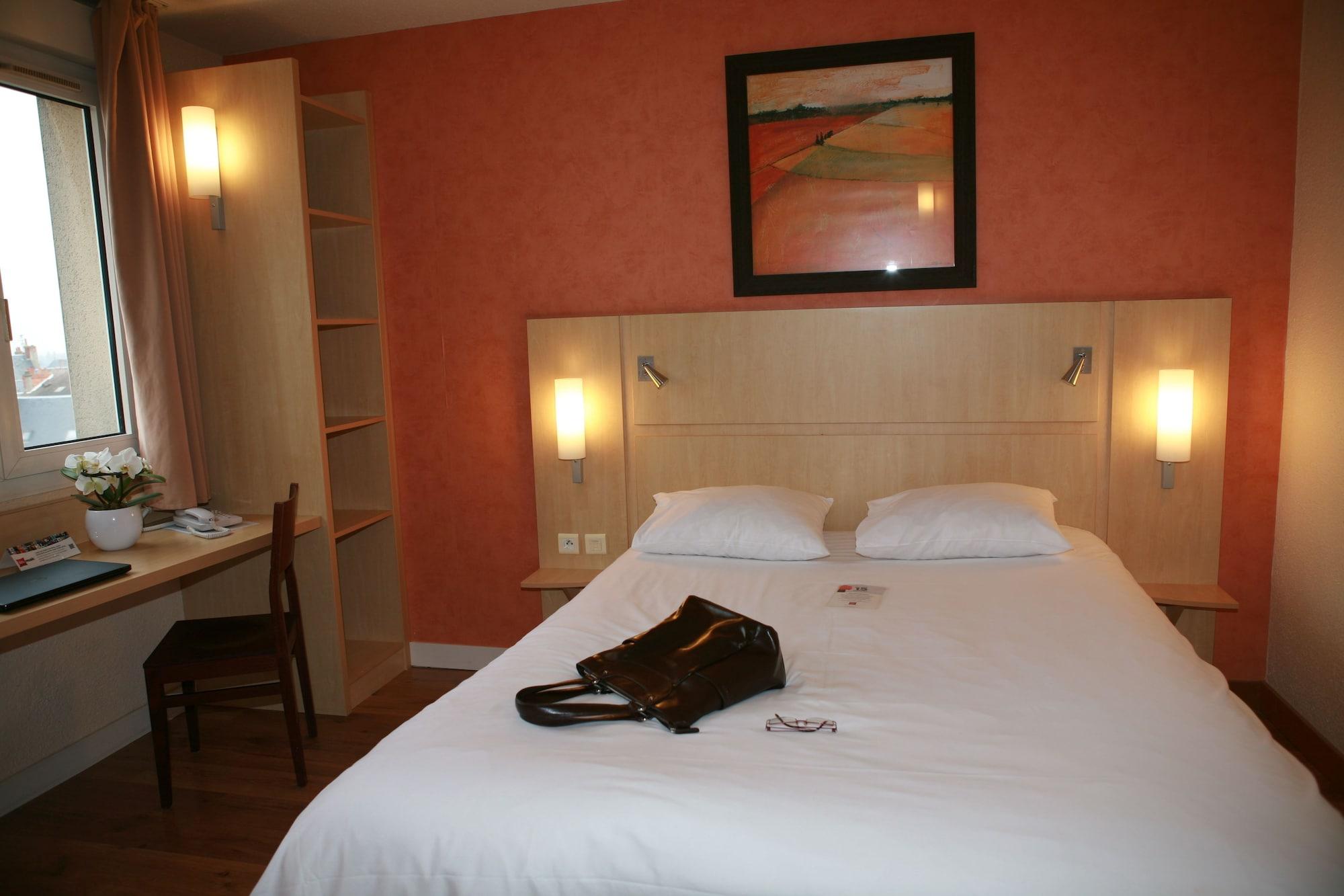 Ibis Châteauroux Buitenkant foto