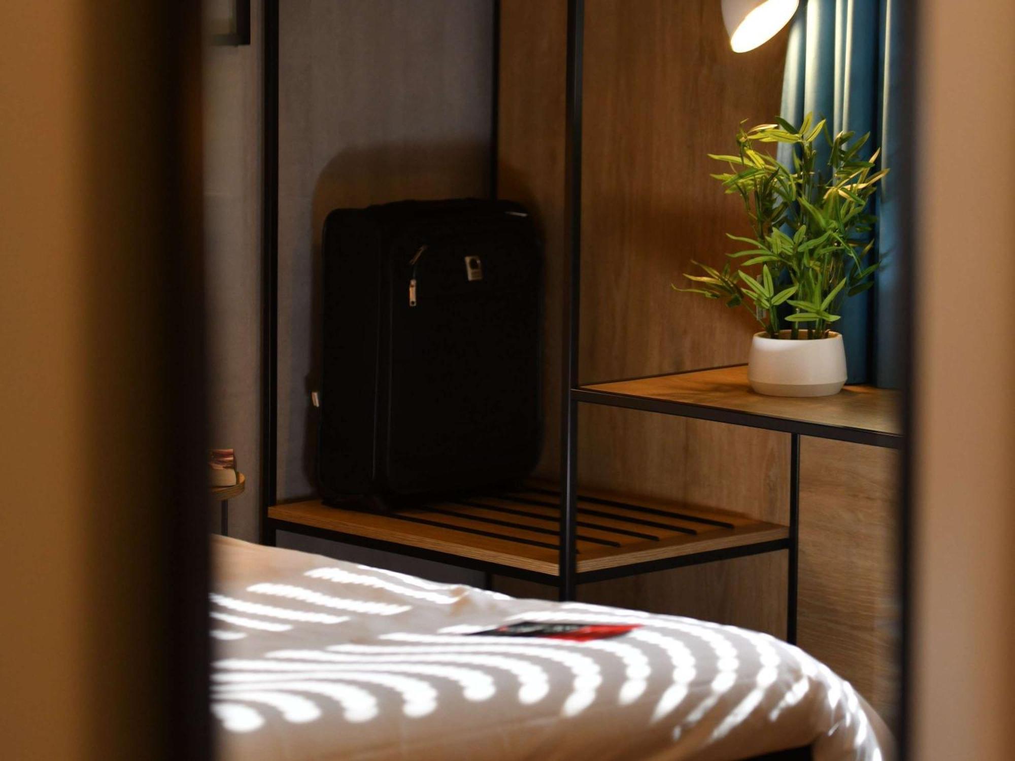 Ibis Châteauroux Buitenkant foto