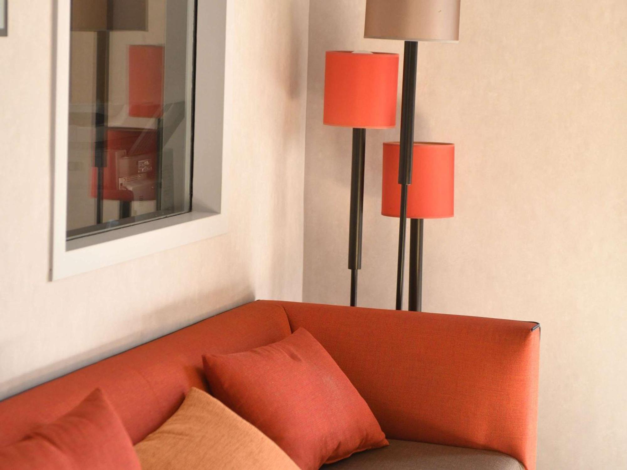 Ibis Châteauroux Buitenkant foto