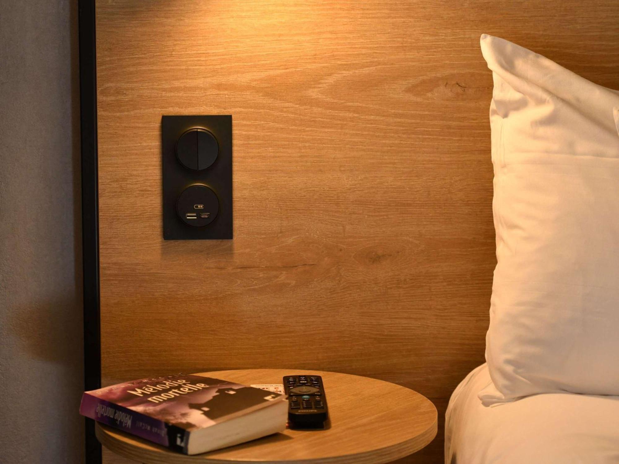 Ibis Châteauroux Buitenkant foto
