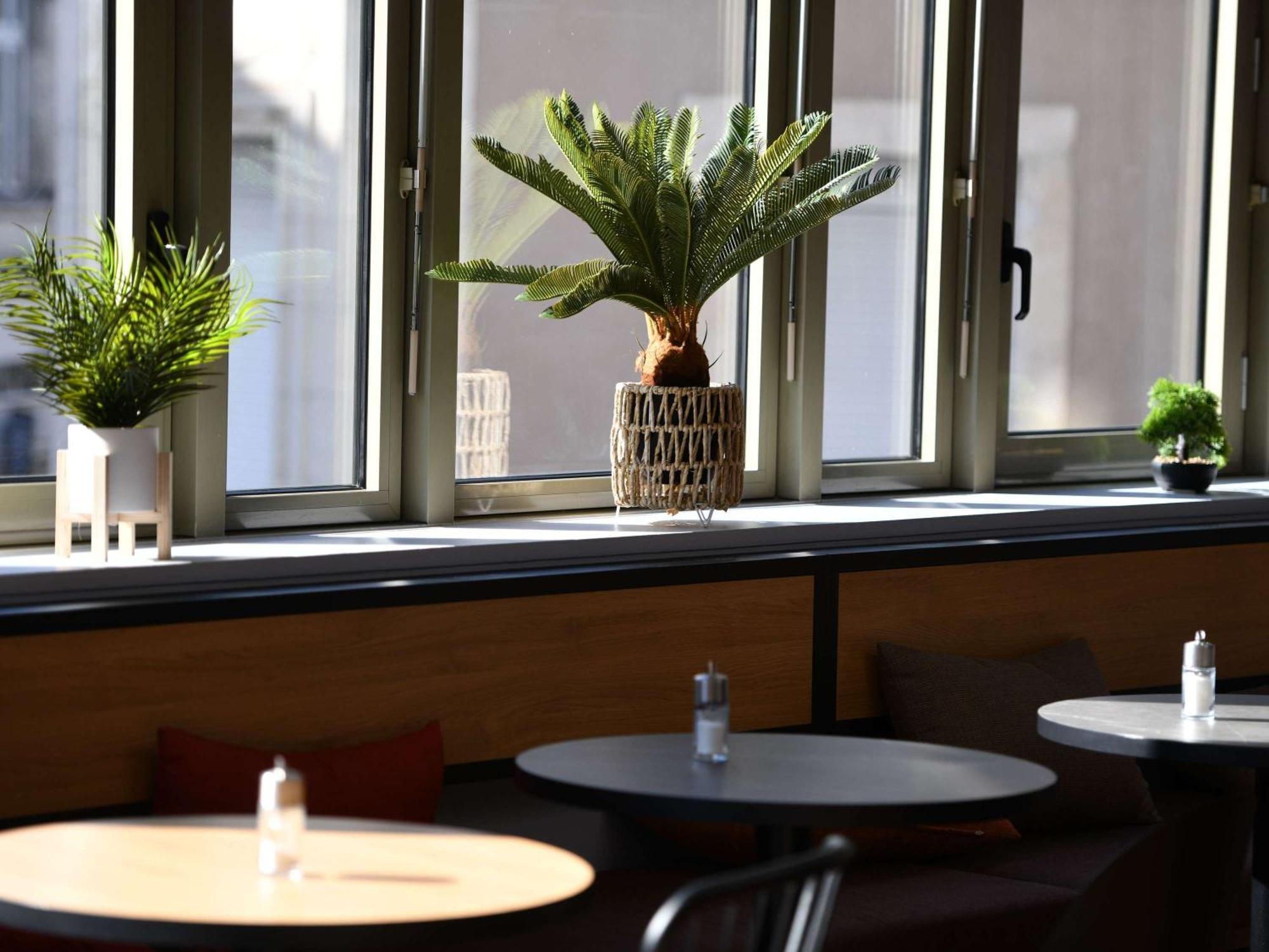 Ibis Châteauroux Buitenkant foto
